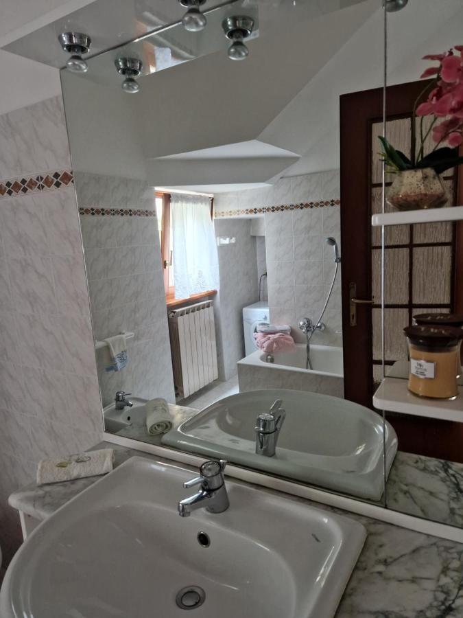 Borgocastello Apartment Rezzonico Luaran gambar