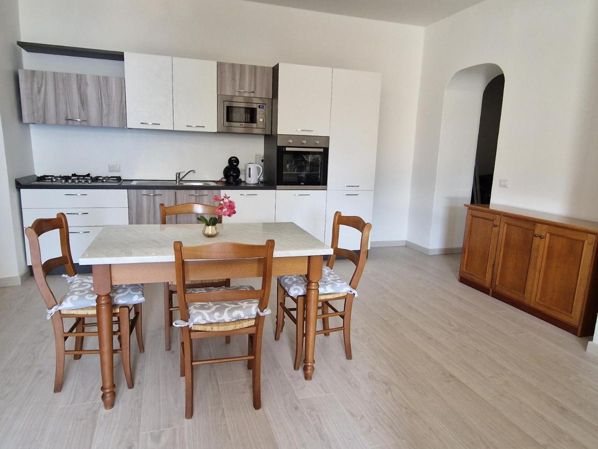 Borgocastello Apartment Rezzonico Luaran gambar